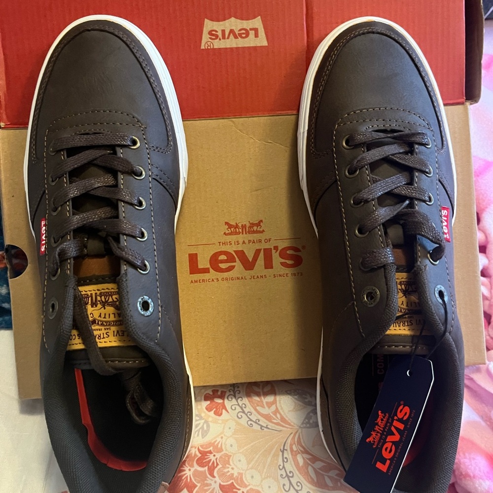 Levi's Men's Dark Brown Sneakers